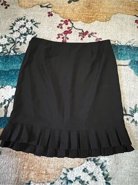Women's Black Ruffle-Hem Skirt